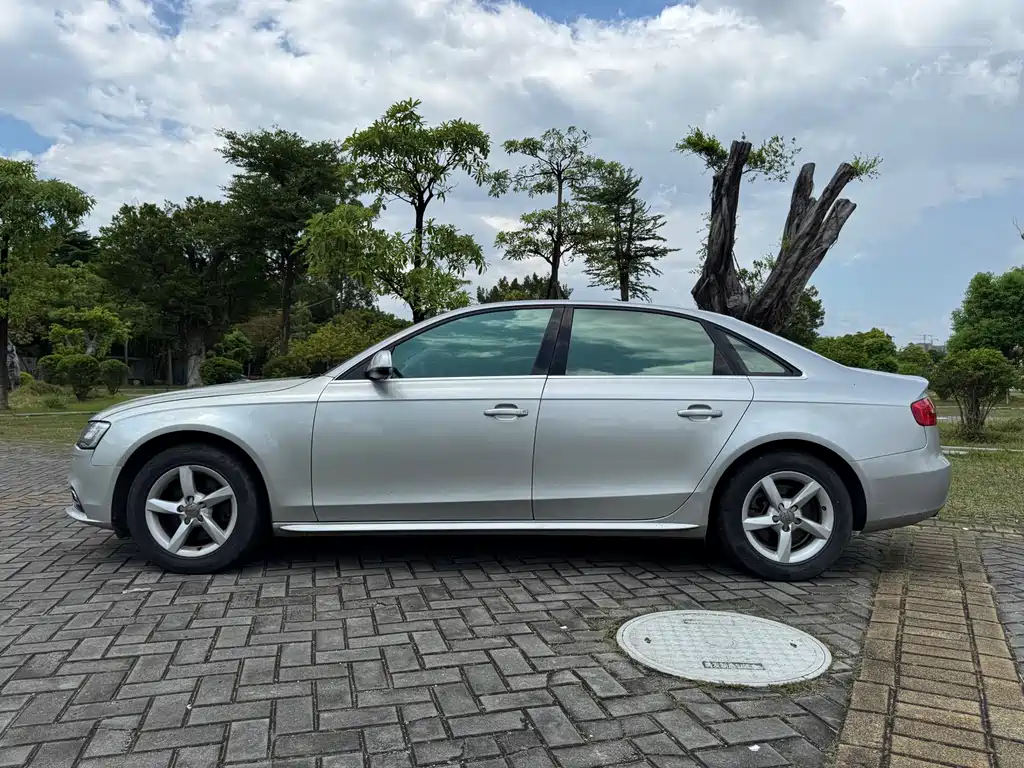 Audi A4L 2013