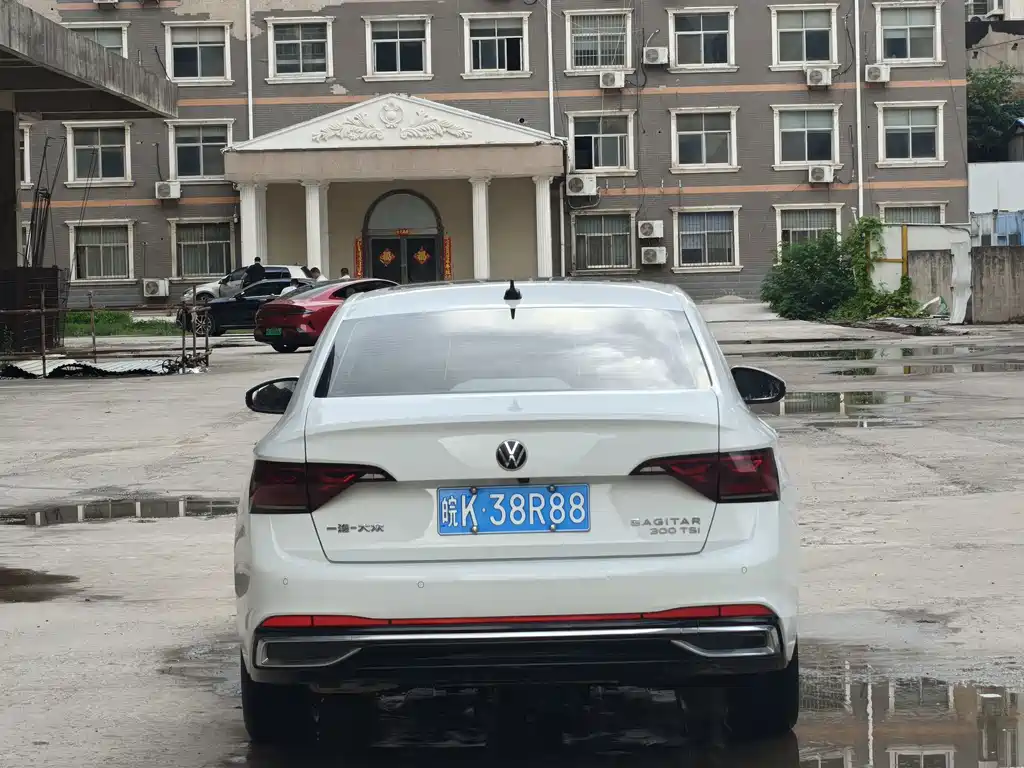 Volkswagen Sagitar 2024