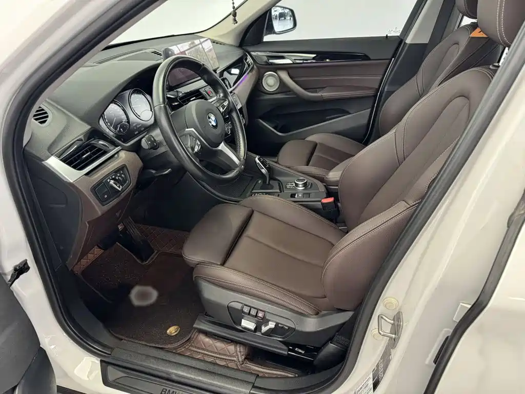 BMW X1 2022 — фото 12