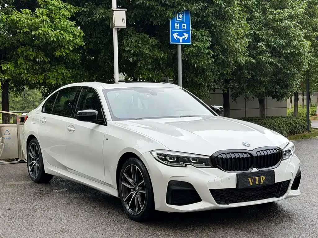 BMW 3 Series 2023