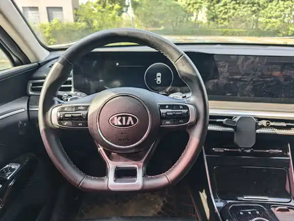 Kia K5 2021