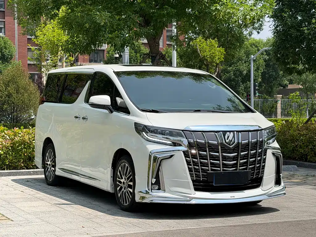 Toyota Alphard 2016