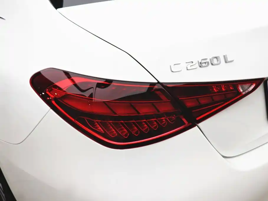 Mercedes-Benz C-Class 2025 — фото 27