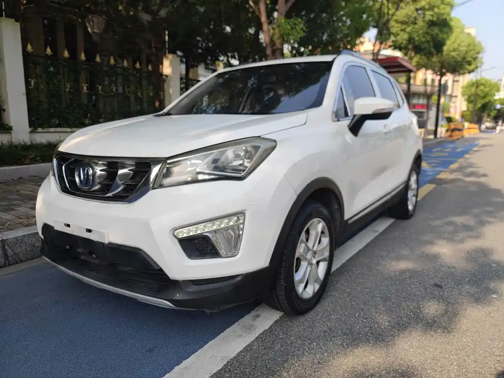 Changan CS15 2016