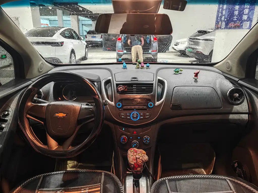 Chevrolet Trax 2015 — фото 8