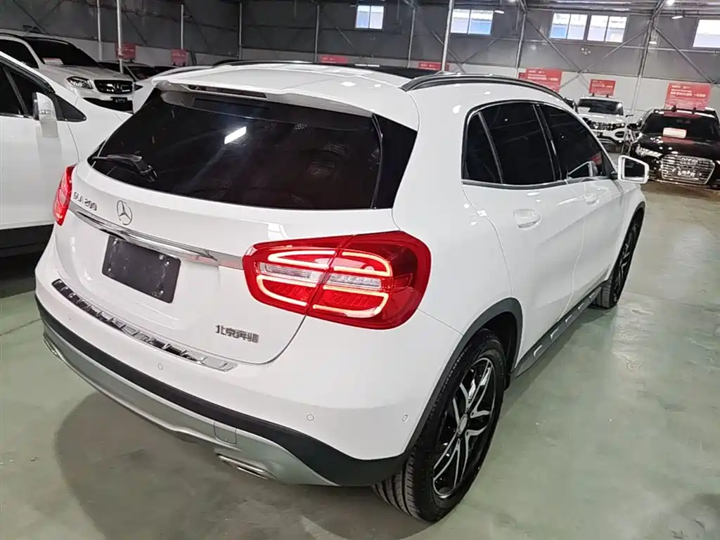 Mercedes-Benz GLA 2016 — фото 7