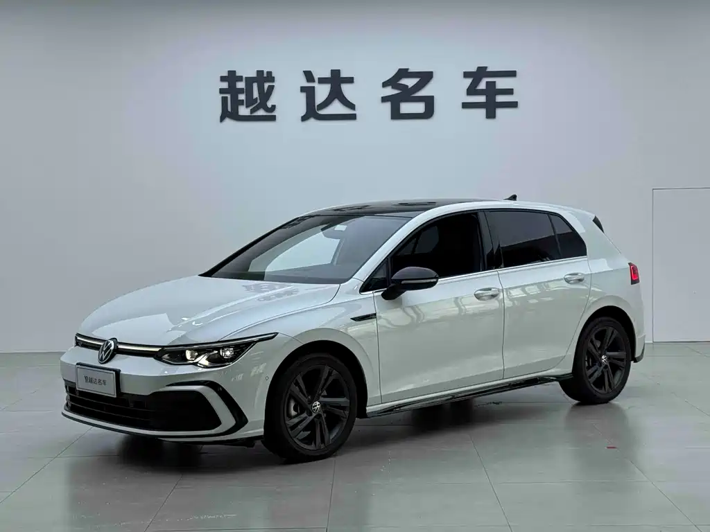Volkswagen Golf 2024