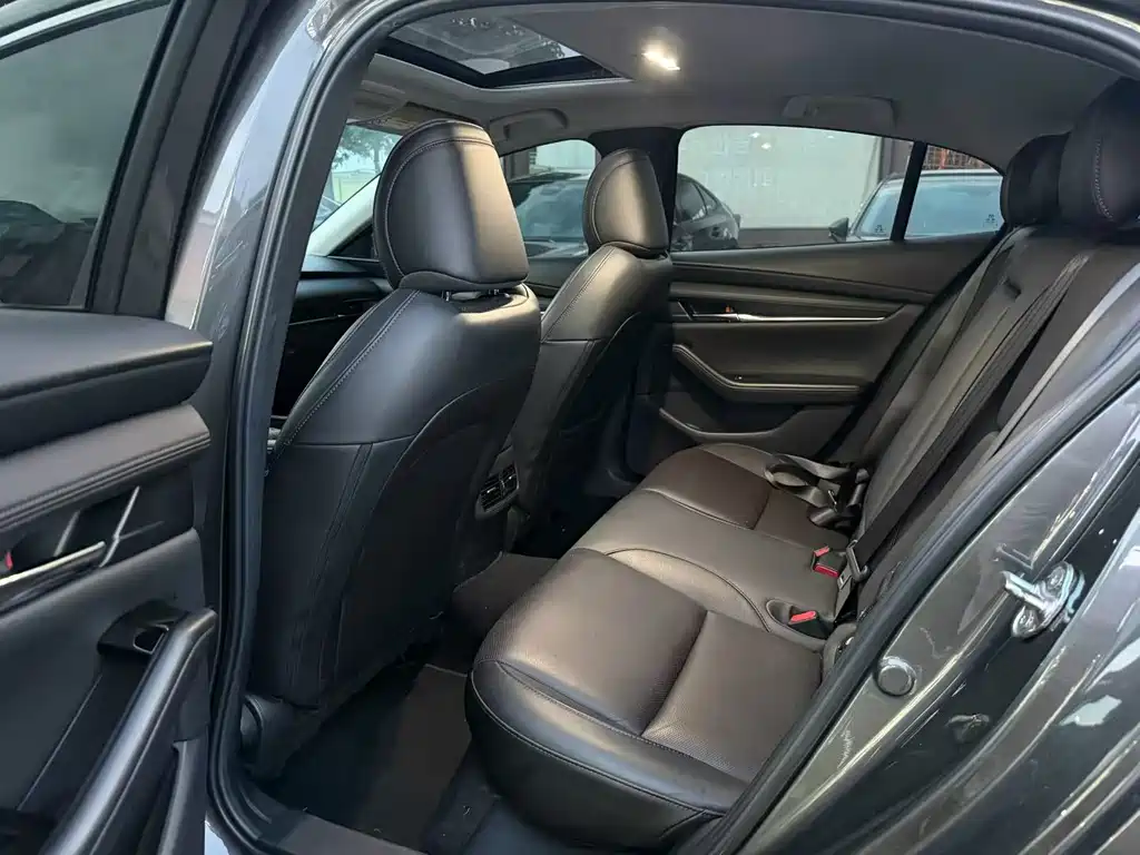 Mazda 3 Angkesela 2021