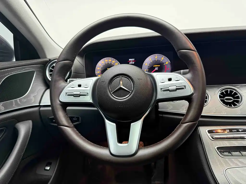 Mercedes-Benz CLS 2019 — фото 8