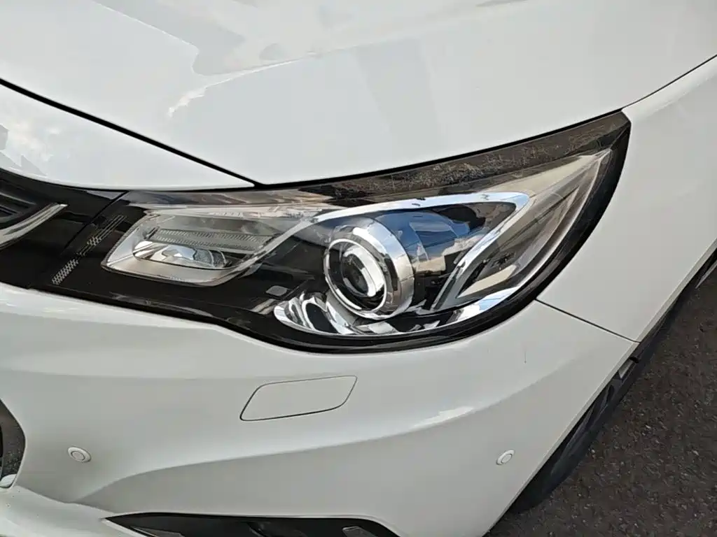 Chevrolet Malibu 2016 — фото 24