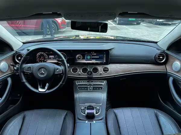 Mercedes-Benz E-Class 2017