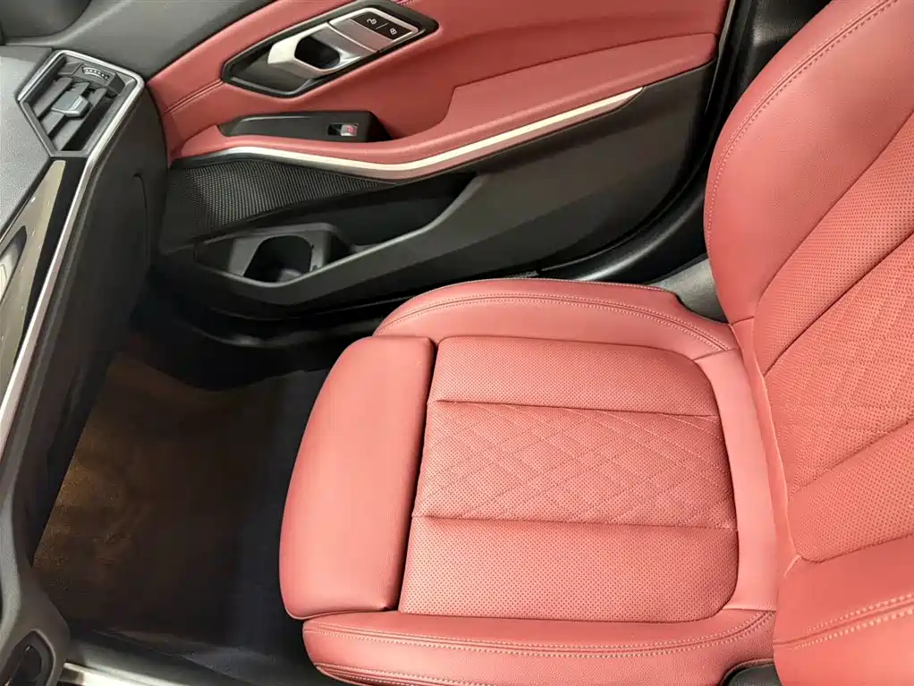 BMW 3 Series 2023 — фото 13