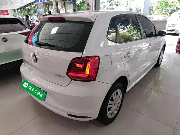 Volkswagen Polo 2016
