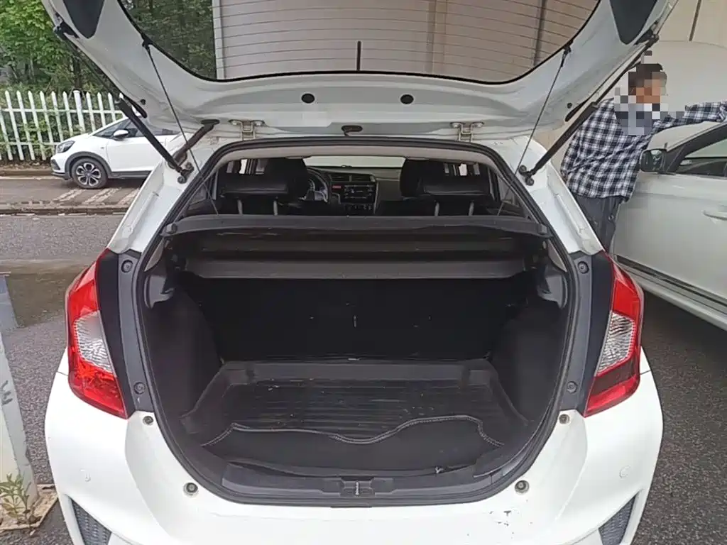 Honda Fit 2016 — фото 10