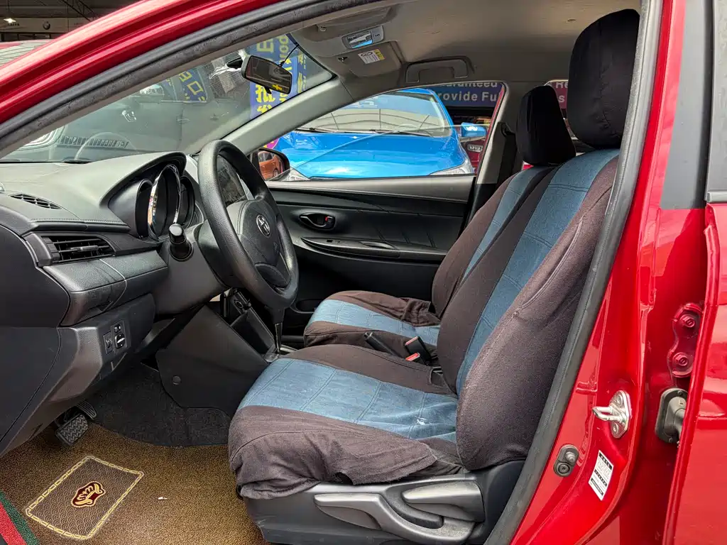 Toyota Yaris L 2019