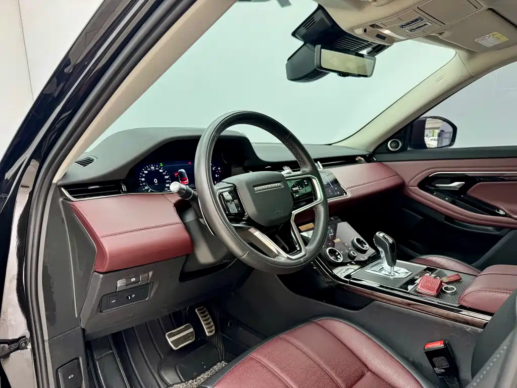 Land Rover Evoque 2022