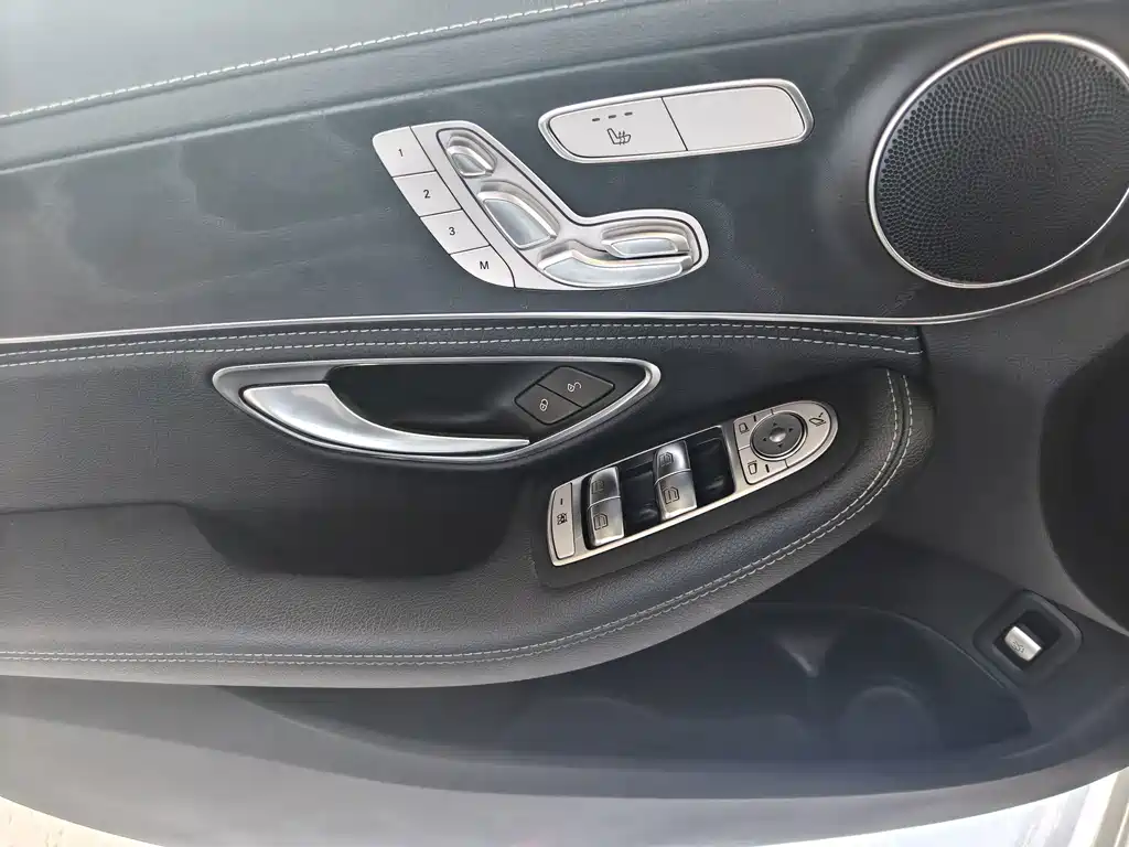 Mercedes-Benz C-Class 2020 — фото 11