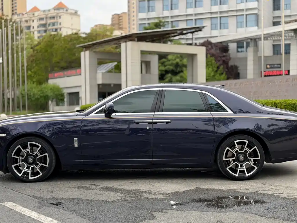 Rolls-Royce Ghost 2012 — фото 4