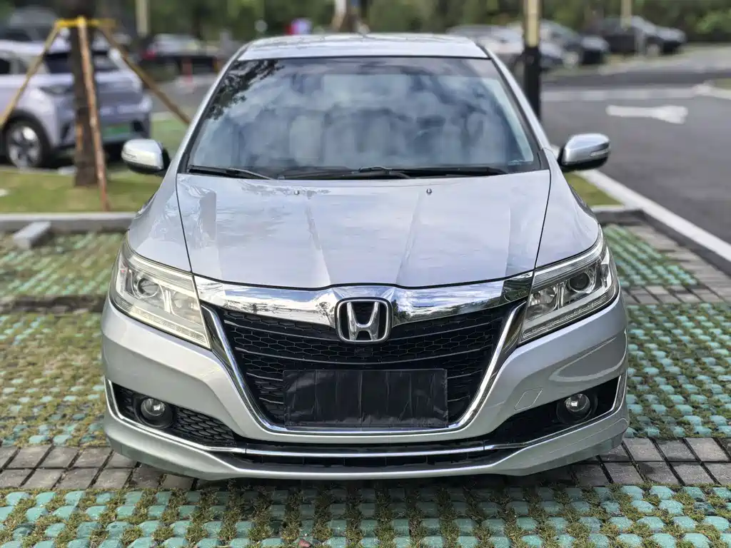 Honda Crider 2016