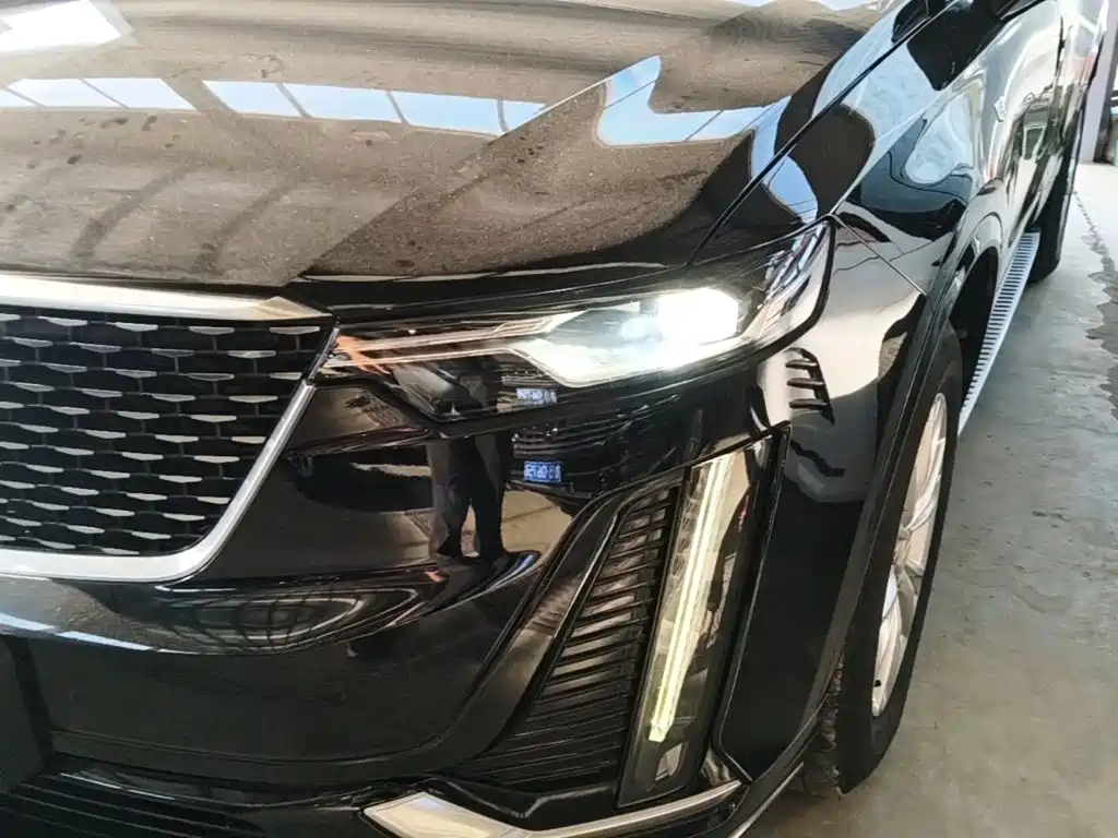 Cadillac XT6 2021 — фото 24