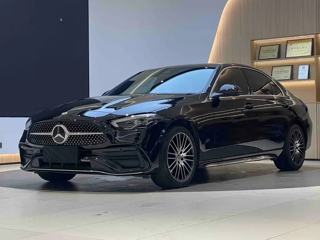 Mercedes-Benz C-Class 2023 — фото 1