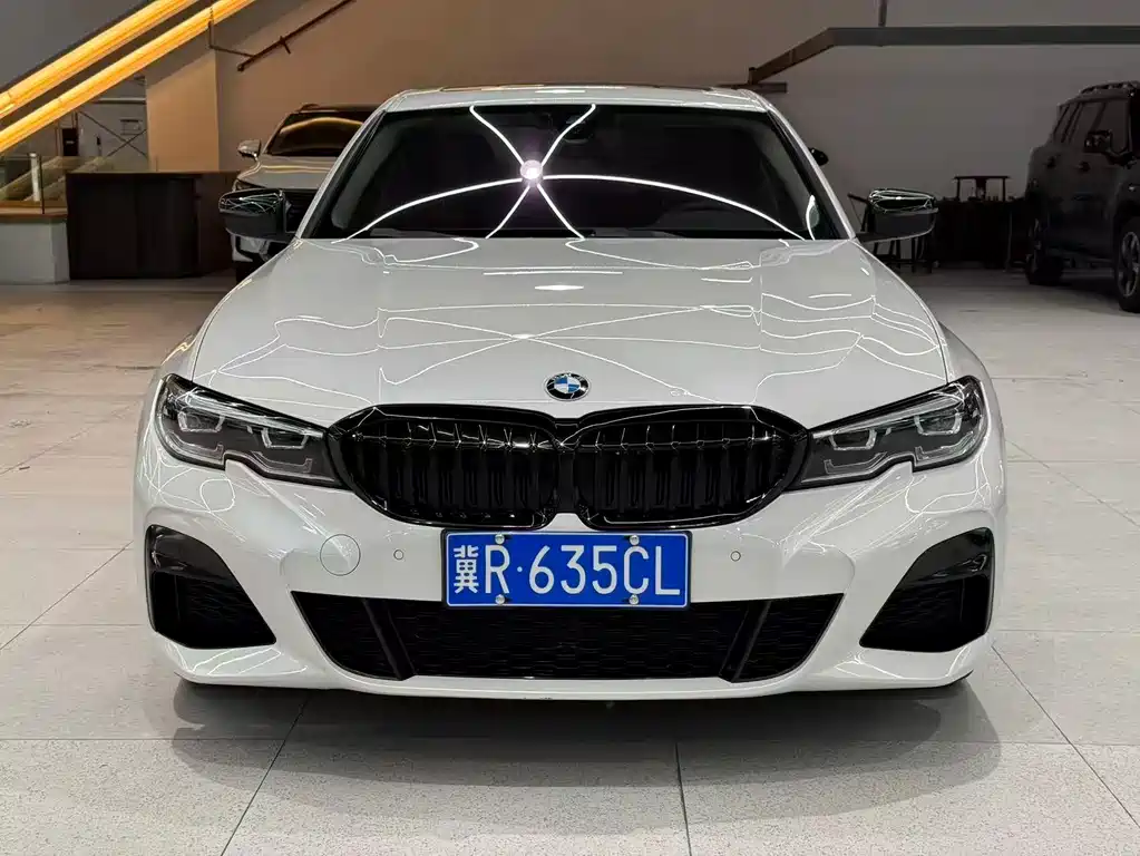 BMW 3 Series 2019 — фото 2
