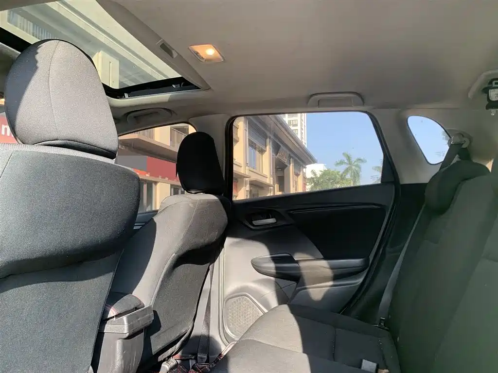 Honda Fit 2018 — фото 9