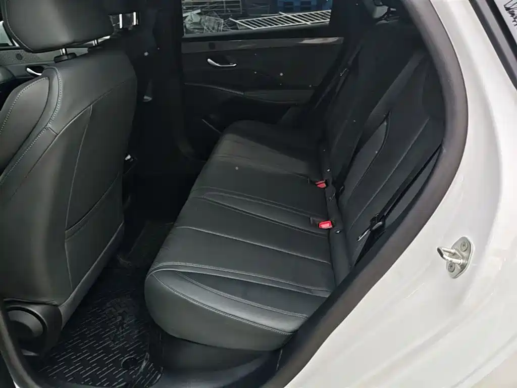 BYD Qin PLUS 2025 — фото 17