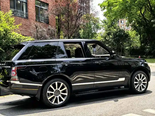 Land Rover Range Rover 2013 — фото 2