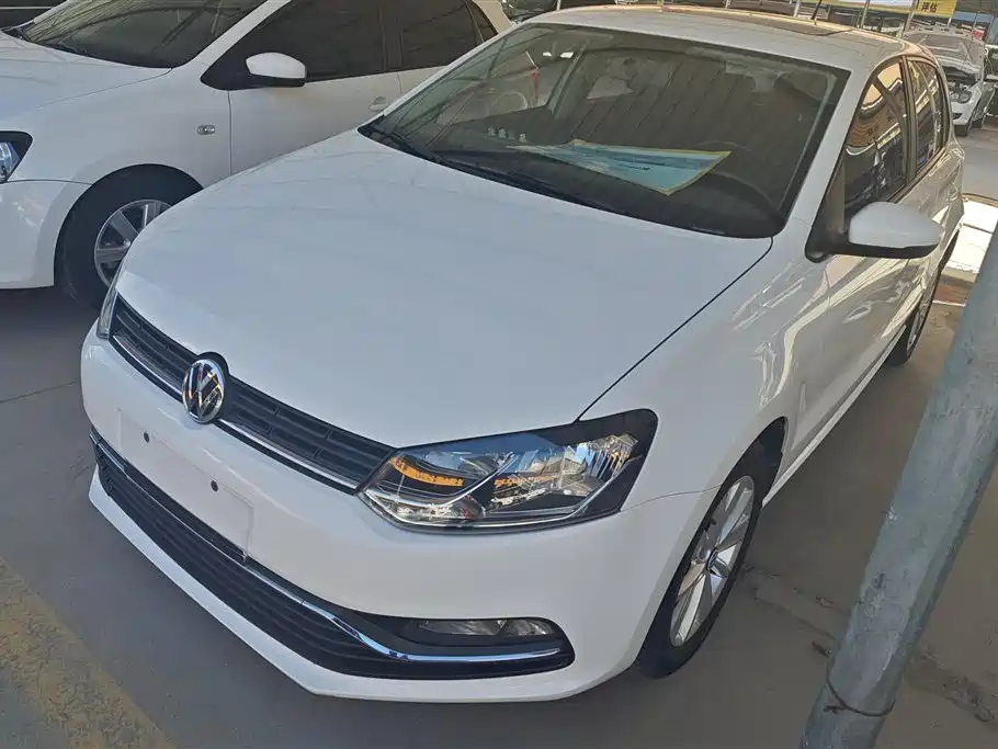 Volkswagen Polo 2017 — фото 1