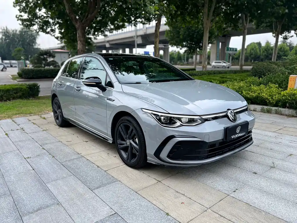 Volkswagen Golf 2023