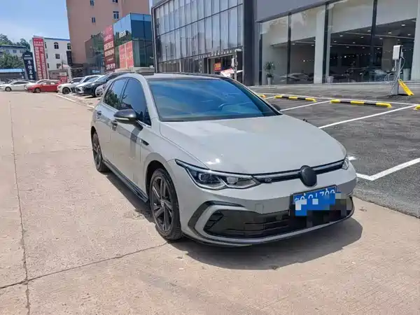 Volkswagen Golf 2022