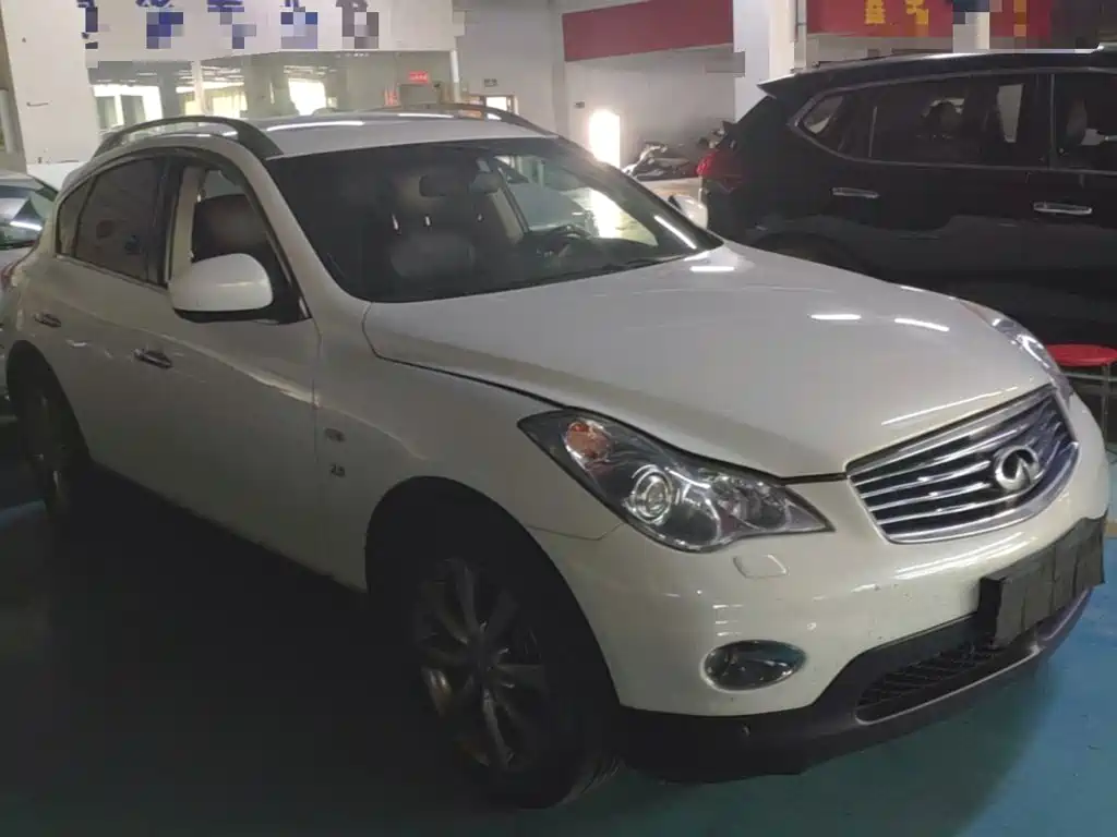 Infiniti QX50 2015