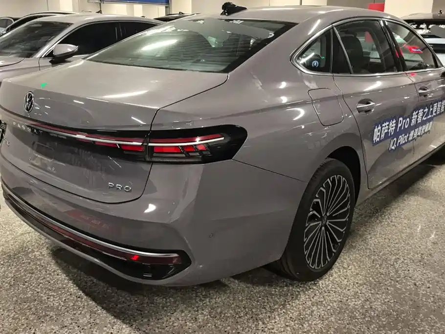 Volkswagen Passat 2024