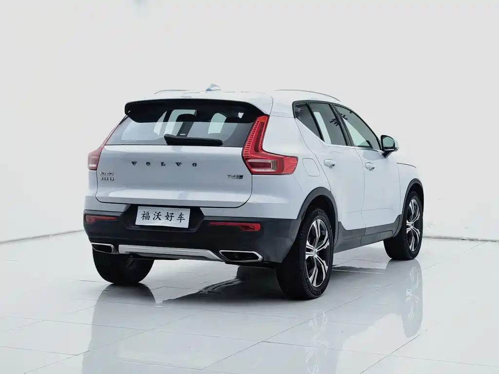 Volvo XC40 2020 — фото 33