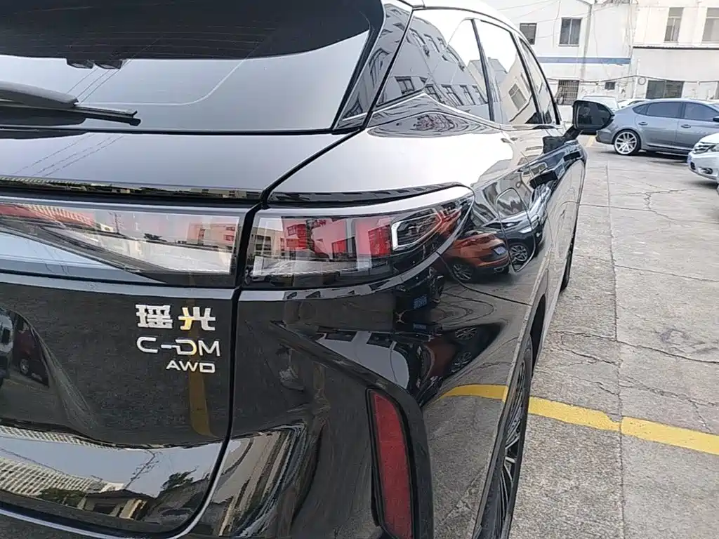 Exeed Yaoguang C-DM 2024 — фото 8