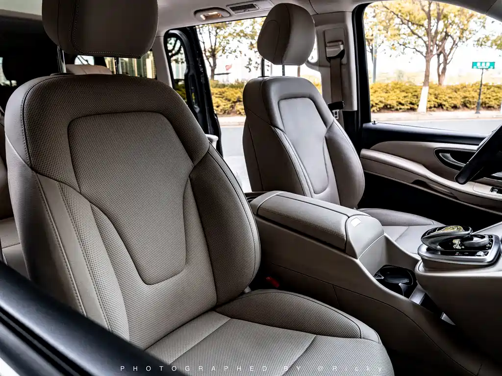 Mercedes-Benz V-Class 2019 — фото 8