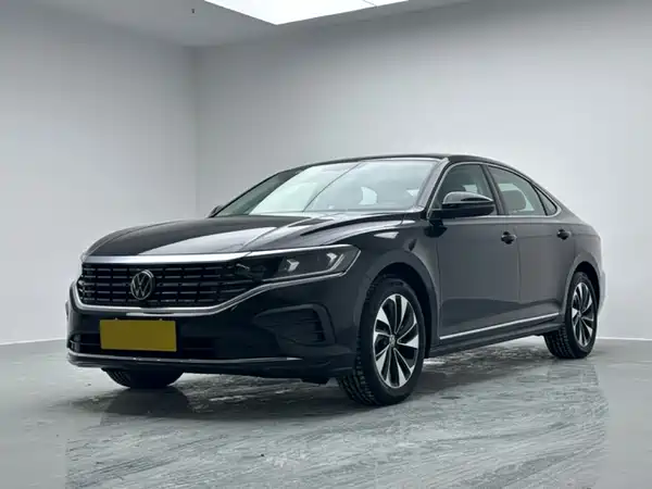 Volkswagen Passat 2024
