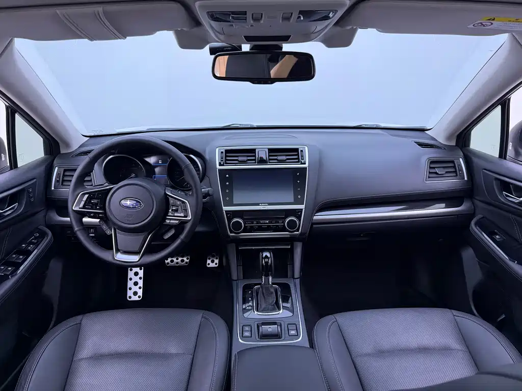 Subaru Outback 2018 — фото 9