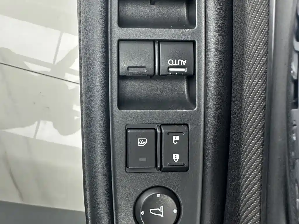 Honda Vezel 2022 — фото 11
