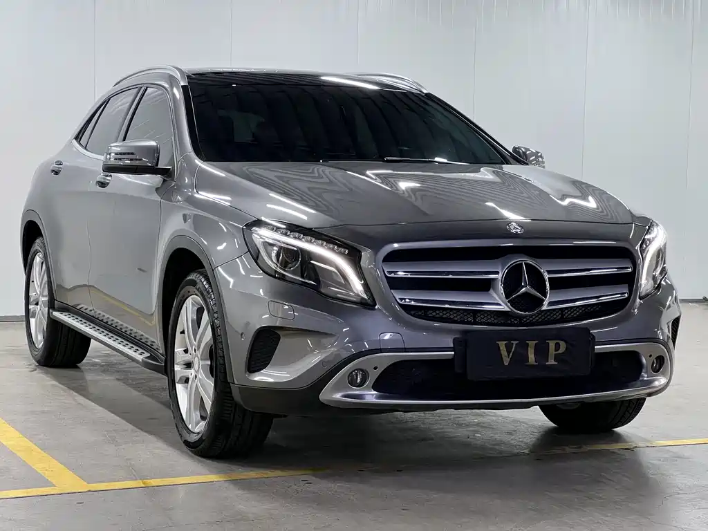 Mercedes-Benz GLA 2015