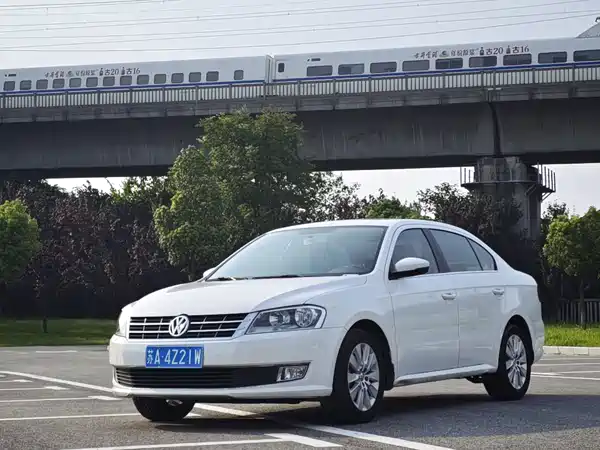 Volkswagen Lavida 2014