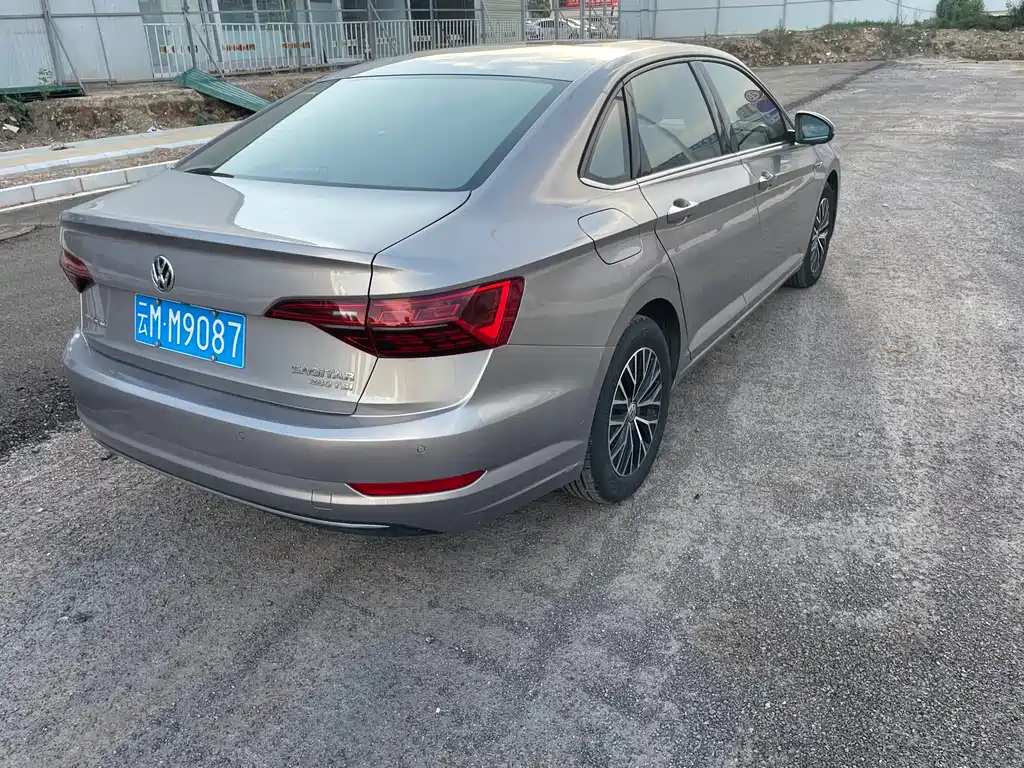 Volkswagen Sagitar 2020
