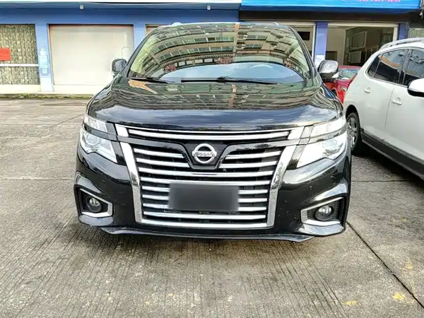 Nissan Quest 2015