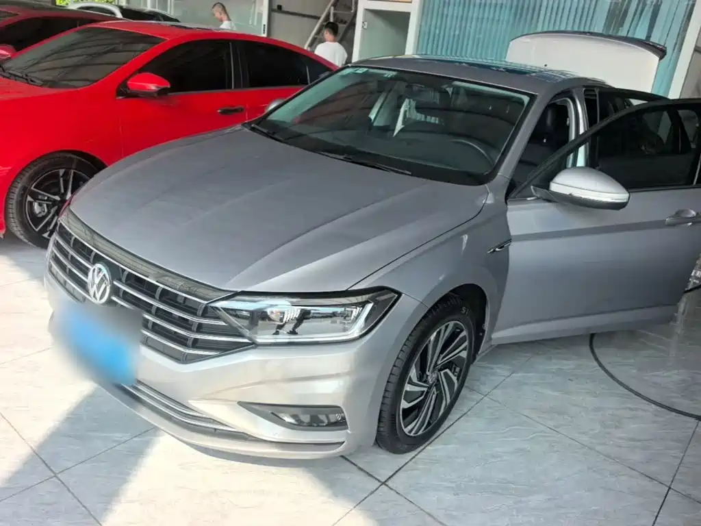 Volkswagen Sagitar 2021