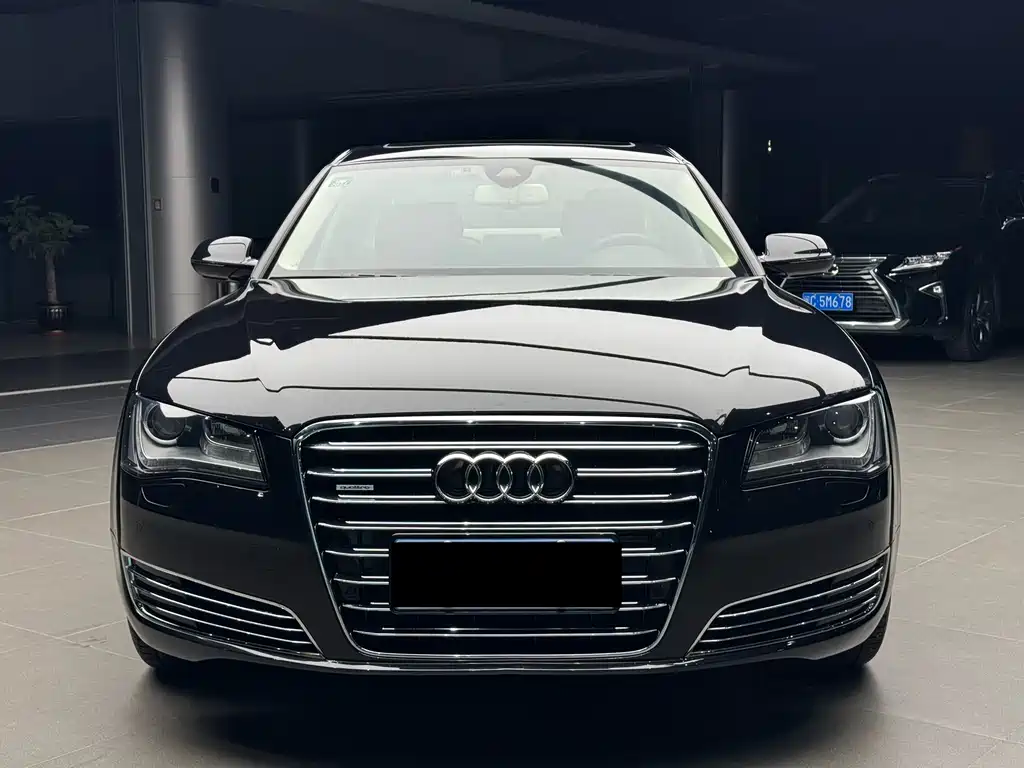 Audi A8 2015 — фото 2
