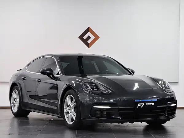 Porsche Panamera 2019