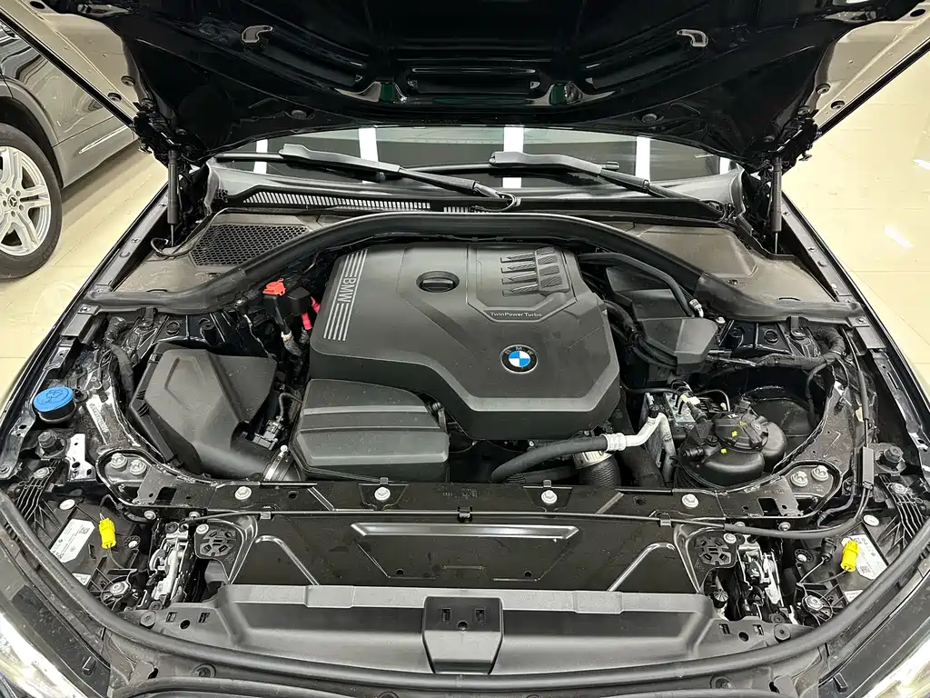 BMW 3 Series 2023 — фото 16