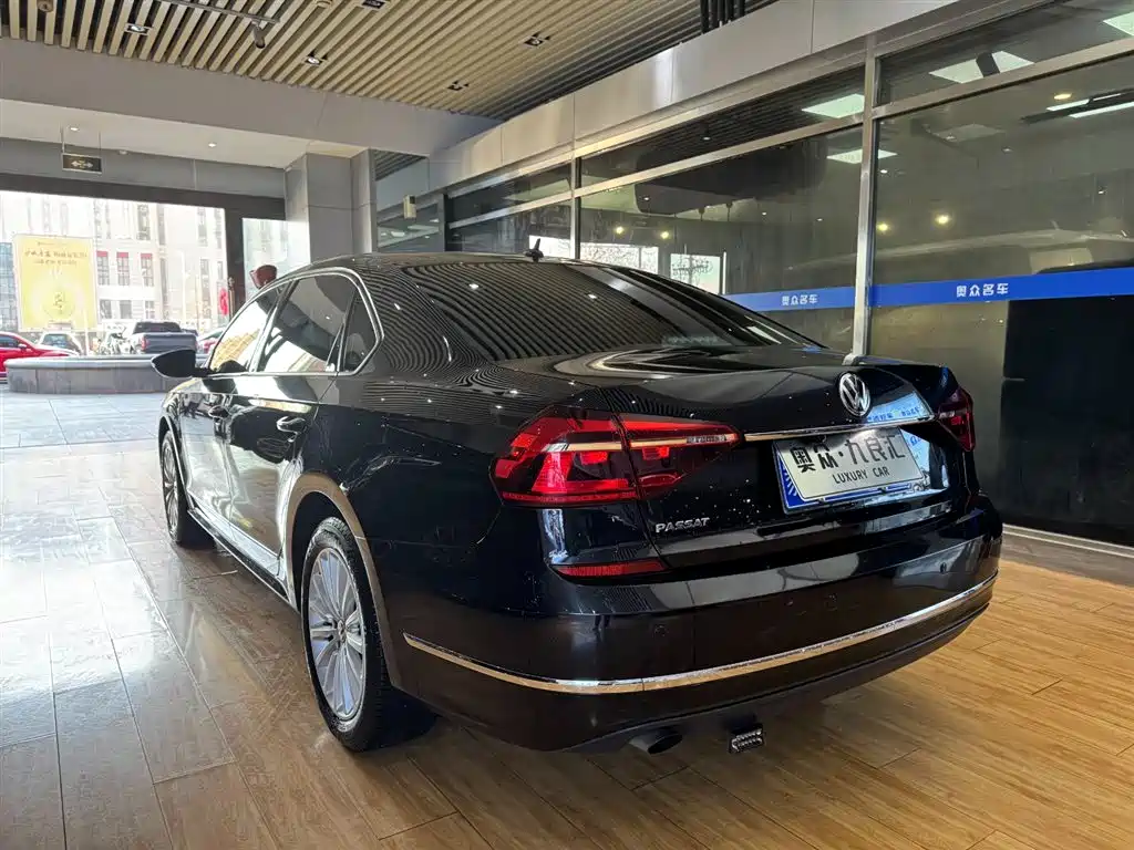 Volkswagen Passat 2019 — фото 4