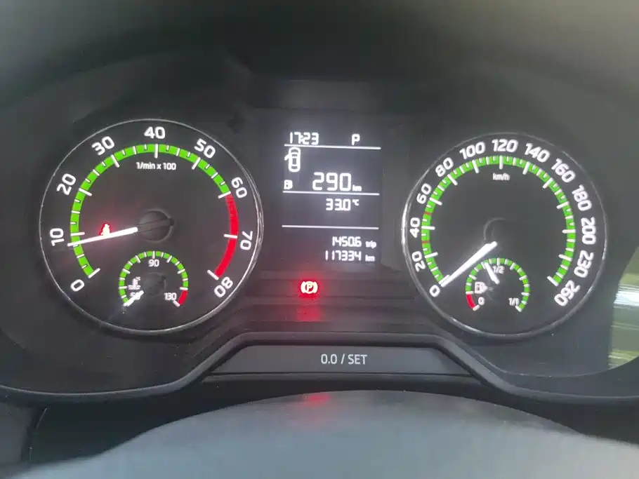 Skoda Octavia 2017 — фото 14